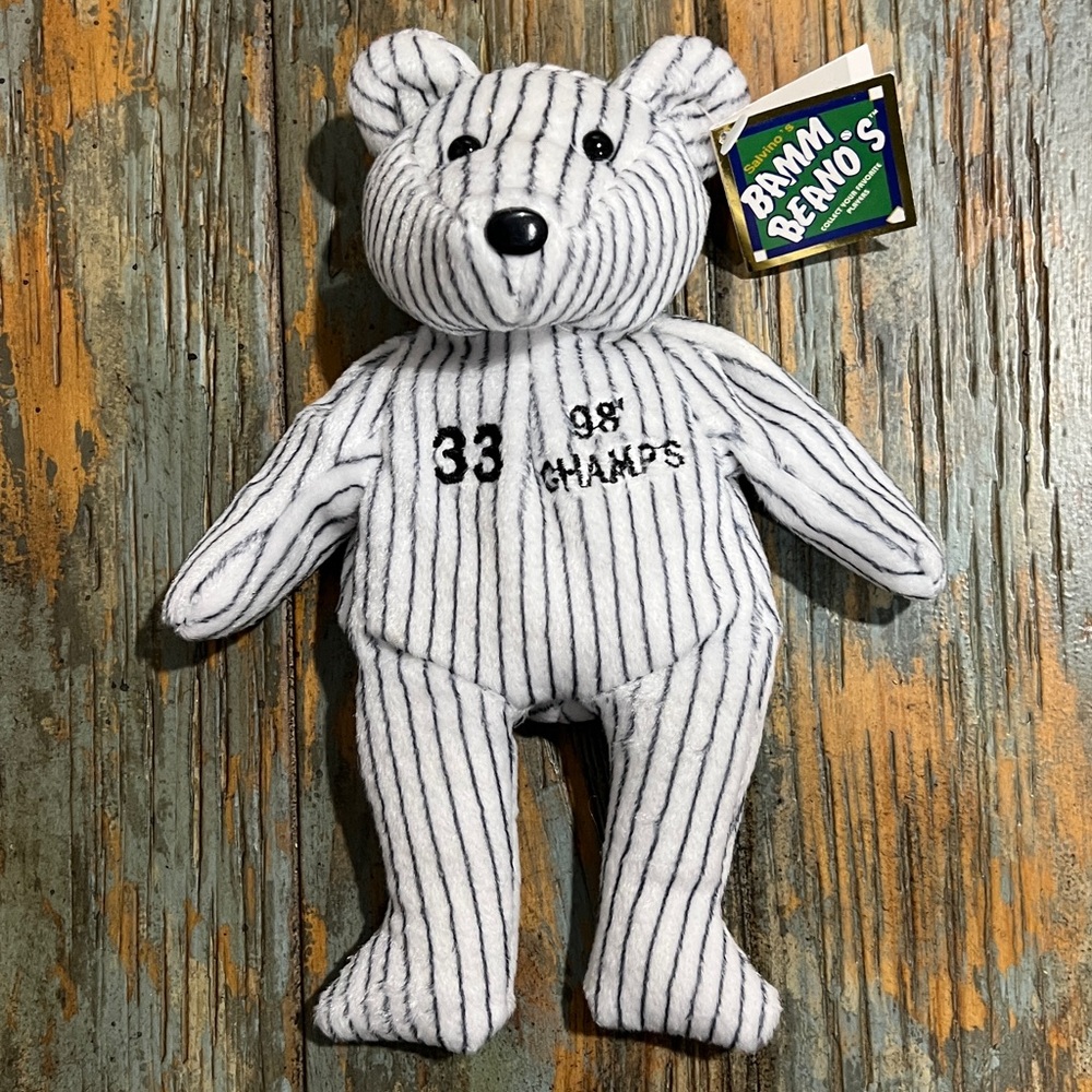 🔥⚾️ NWT Vintage 1998 N.Y. Yankees #33 Wells MLB 8”Plush Beanie Bear Collectible